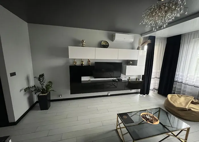 Apartament Lema Versace przy Tauron Arena- Jacuzzi, Parking