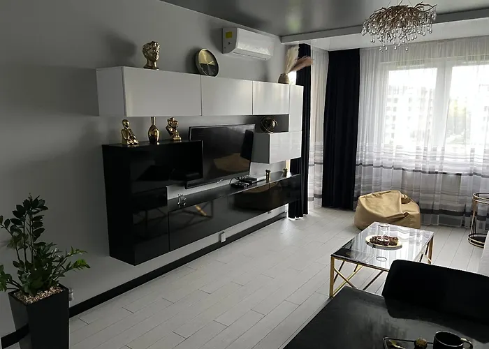 Apartament Lema Versace przy Tauron Arena- Jacuzzi, Parking